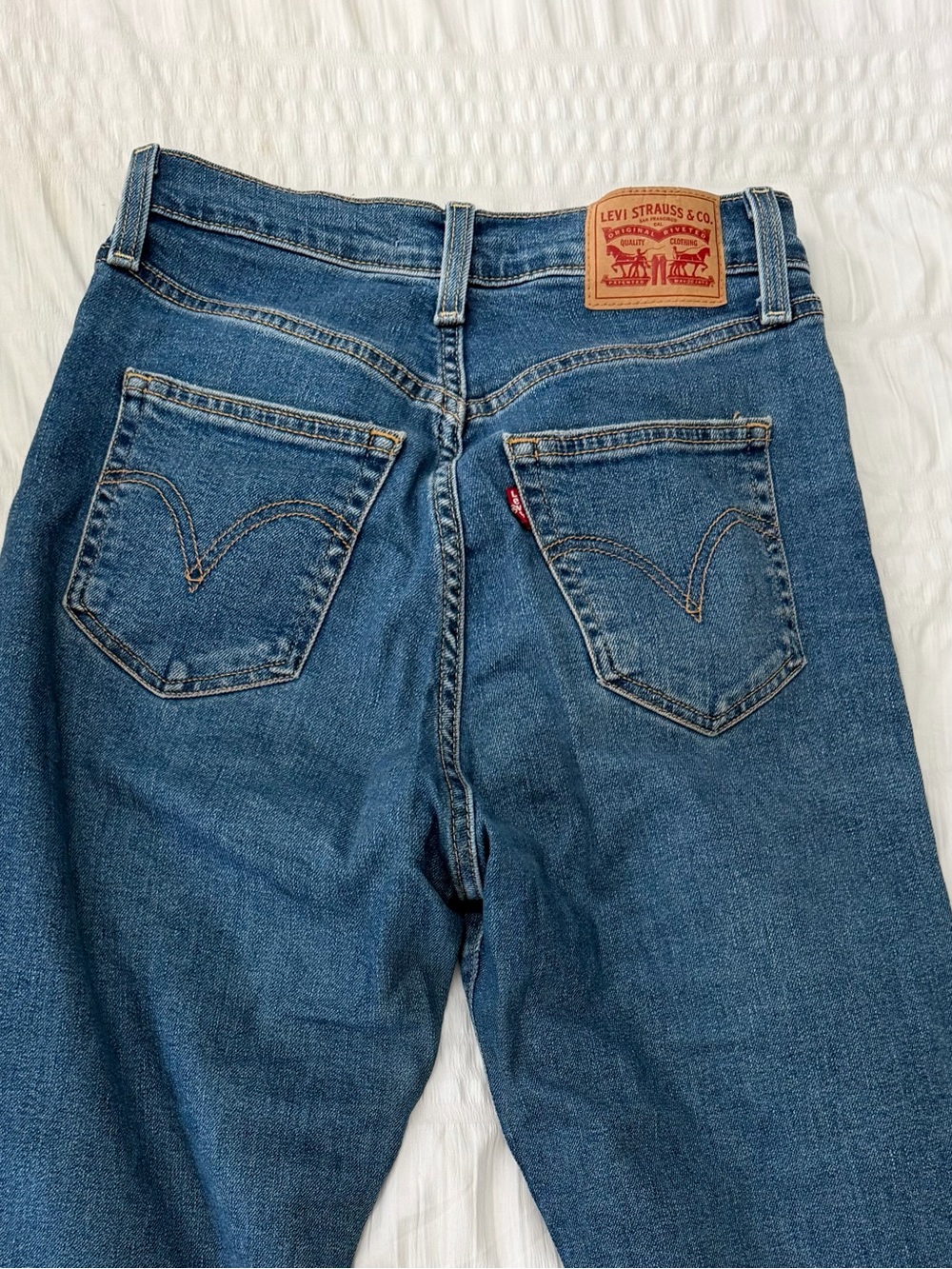 Levi's Blue Denim Jeans with Back Pocket Arcuate